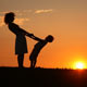De madres y padres a hijos